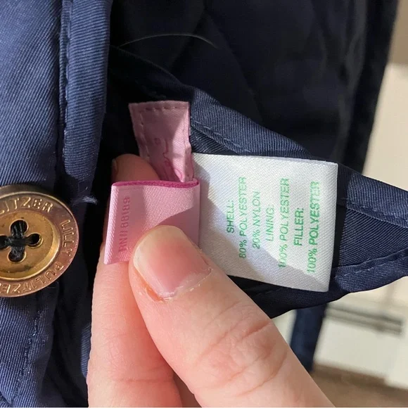 Lilly Pulitzer Hana Reversible Quilted Vest in Navy Horsebit pattern size Medium - Picture 10 of 11